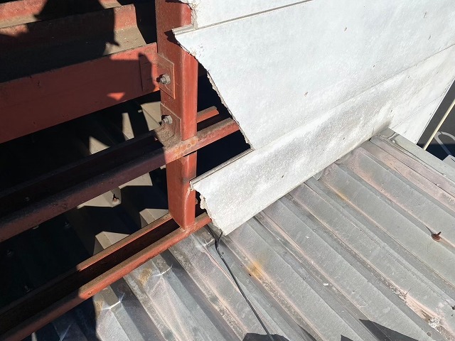 サイディング欠損部の破損状況