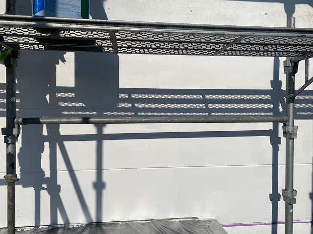 塗料調色と下塗り作業