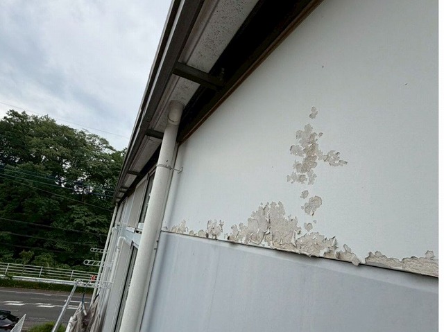 外壁の剥がれ