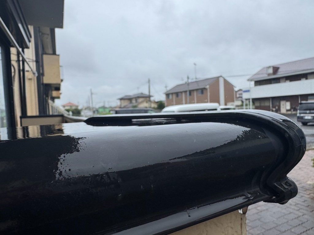 雨樋の水たまり