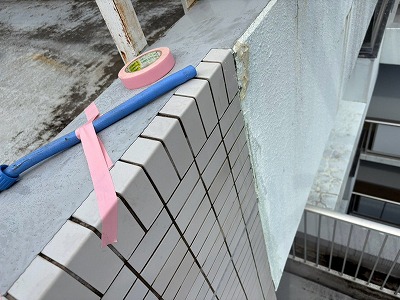 外壁笠木の取り合い