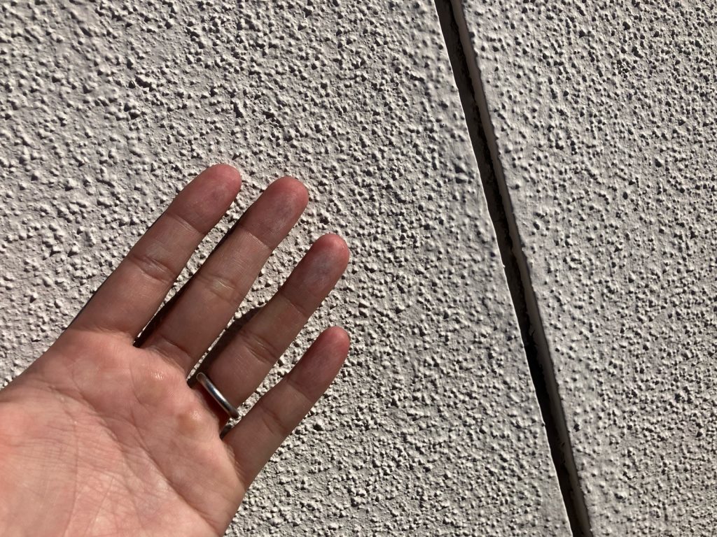 外壁目地の開き