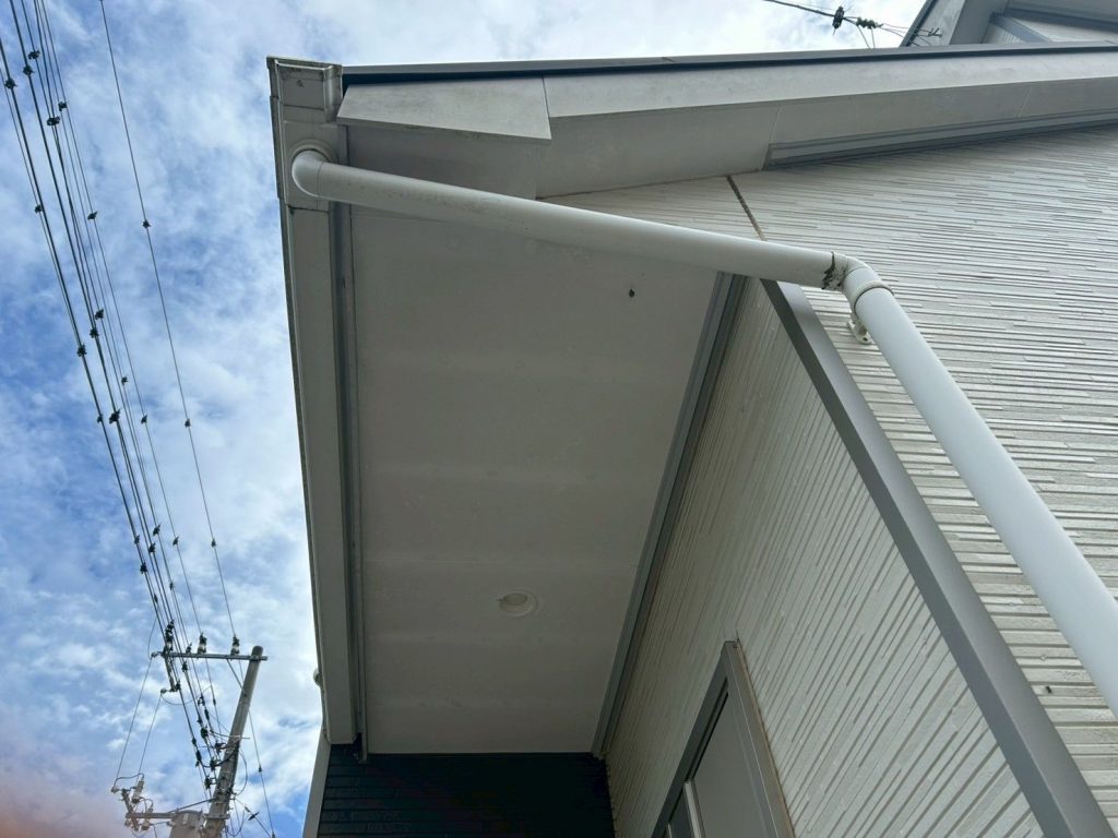 軒天と雨樋の状態