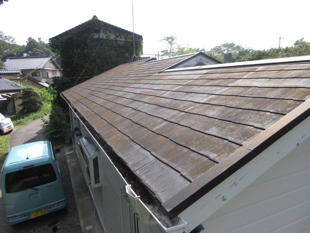 色あせた屋根全体