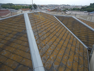 千葉県船橋市　棟板金交換と屋根塗装　破風板・軒天・雨戸も塗装　施工前