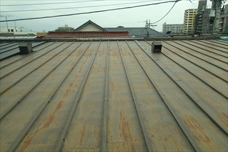 埼玉県坂戸市　テナントの屋根葺き替え　施工前