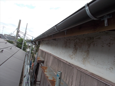 東京都中野区で雪で壊れた雨樋の交換工事をおこないました、施工後写真