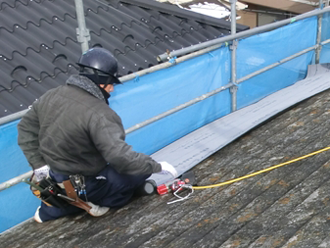 葛飾区　屋根カバー工法　防水紙設置
