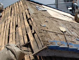 君津市　瓦から金属屋根への葺き替え　野地板交換