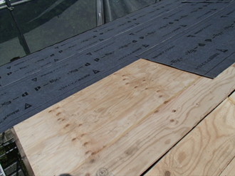 君津市　瓦から金属屋根への葺き替え　防水紙設置