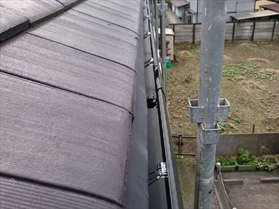 武蔵野市境南町にて勾配不良により正常に機能していない雨樋を交換工事で改善、施工後写真