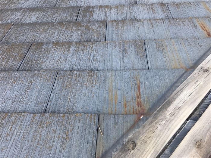 スレート屋根材の塗膜劣化