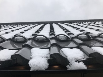 雪止め瓦屋根