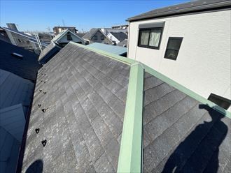 葛飾区柴又にて高耐久塗料のヤネフレッシュF（RC-118）を使用した屋根塗装工事を実施致しました、施工前写真