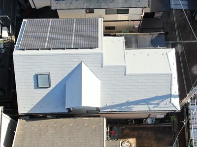 江戸川区南葛西にて行った屋根塗装工事の作業状況・費用をご紹介！使用塗料はエスケープレミアム無機ルーフ（RC-106）になります、施工後写真